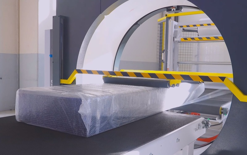 Automatic sofa packaging machine and horizontal orbital wrapper by Edda Packaging